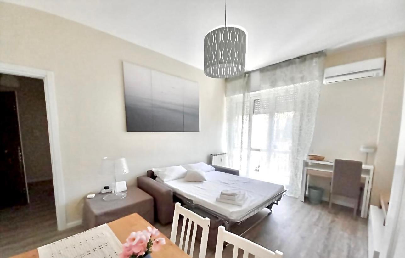 Lovely Suite With Private Parking In Комо Экстерьер фото